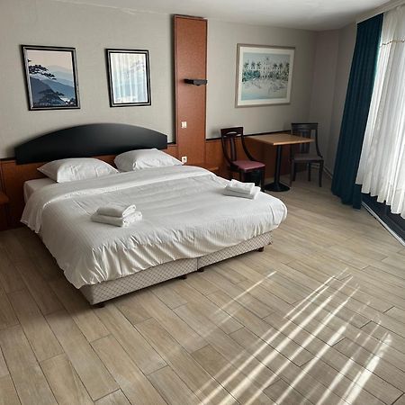 Hotel Europacity Saint-Josse-ten-Noode Екстериор снимка