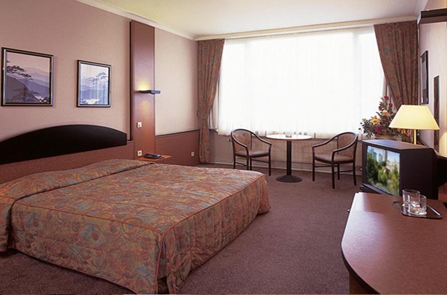 Hotel Europacity Saint-Josse-ten-Noode Екстериор снимка