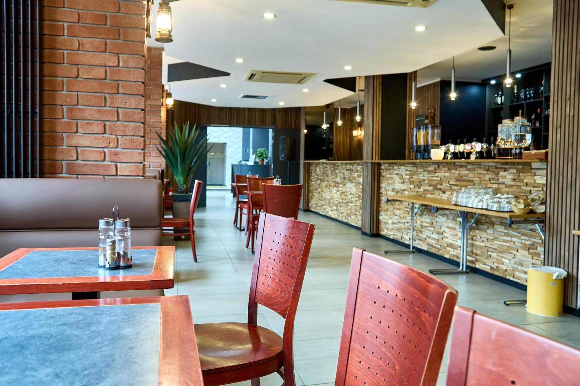 Hotel Europacity Saint-Josse-ten-Noode Екстериор снимка