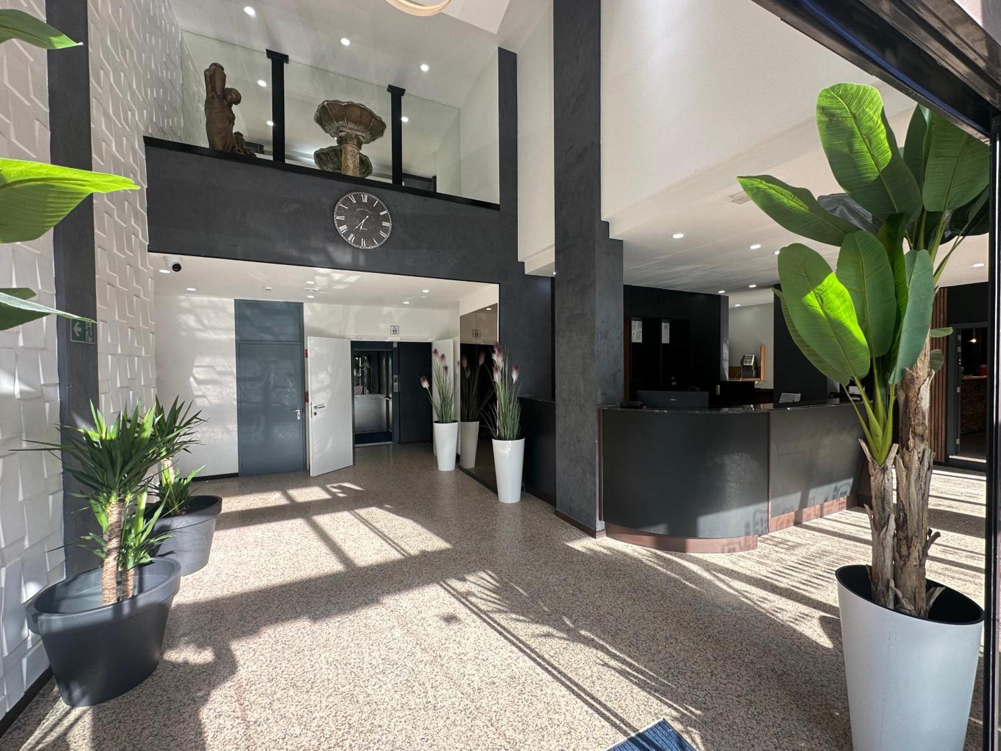 Hotel Europacity Saint-Josse-ten-Noode Екстериор снимка