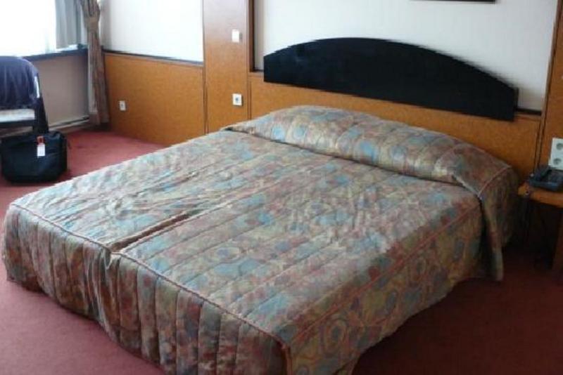 Hotel Europacity Saint-Josse-ten-Noode Екстериор снимка
